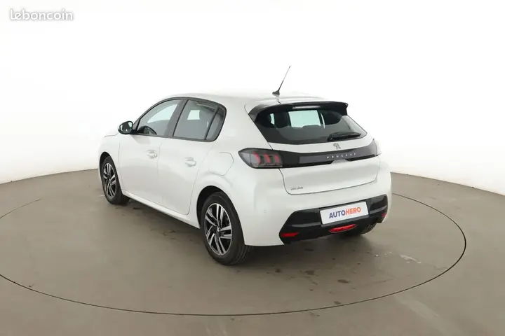 Peugeot 208 2020 photo 2