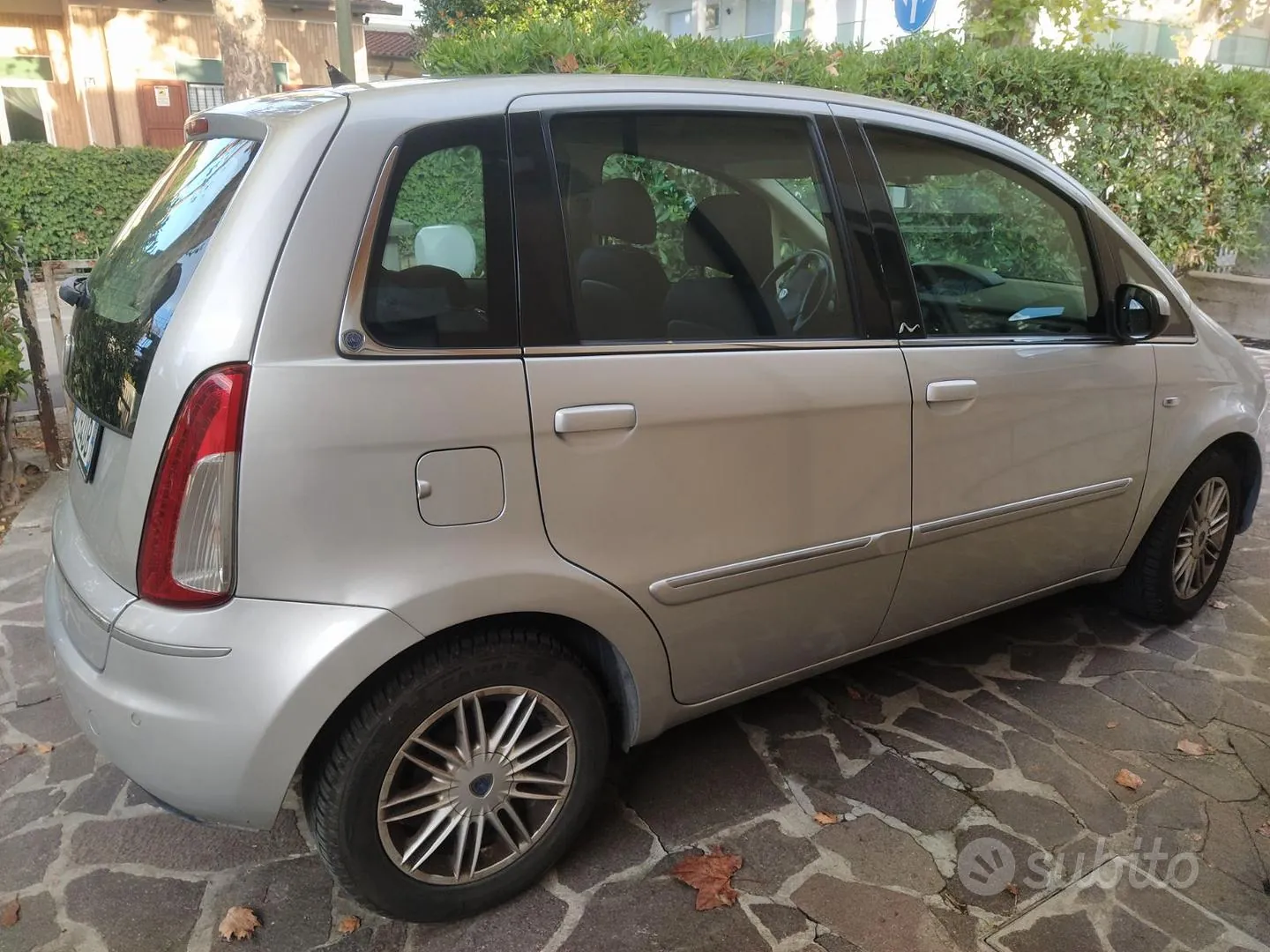 Lancia Musa 2010 photo 4