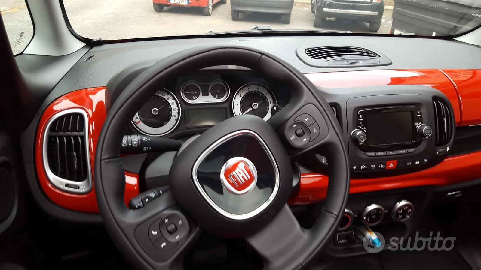 Fiat 500L 2016 photo 2