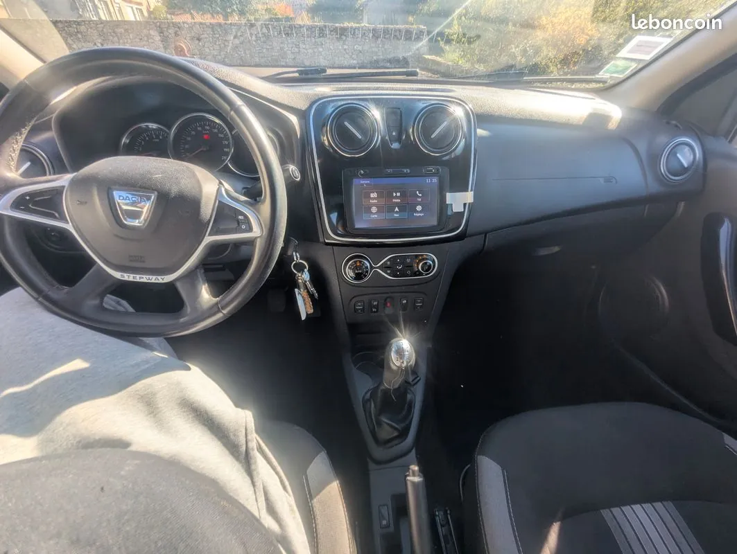Dacia Sandero 2018 photo 3
