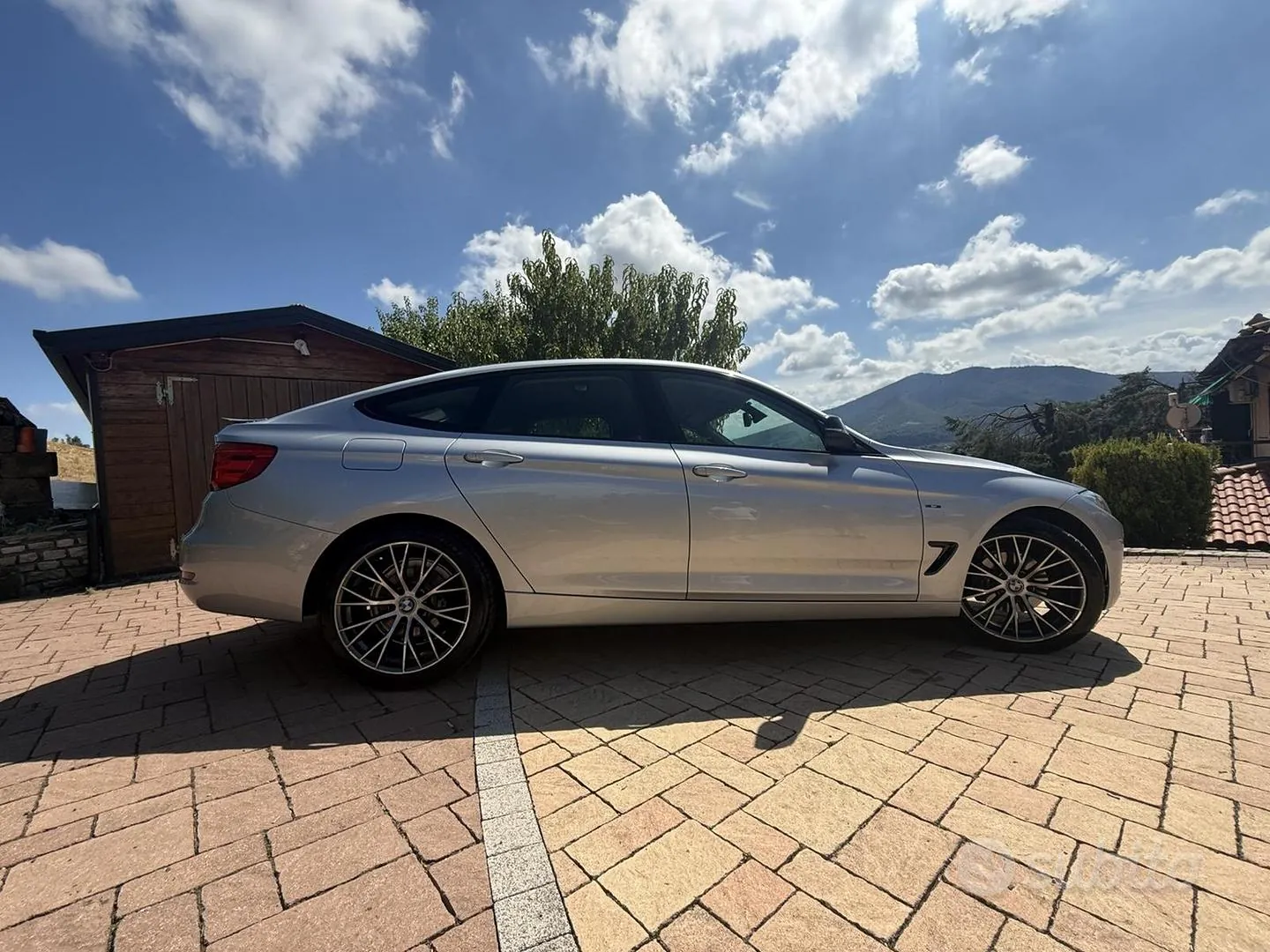 BMW 3 Series 2013 photo 2