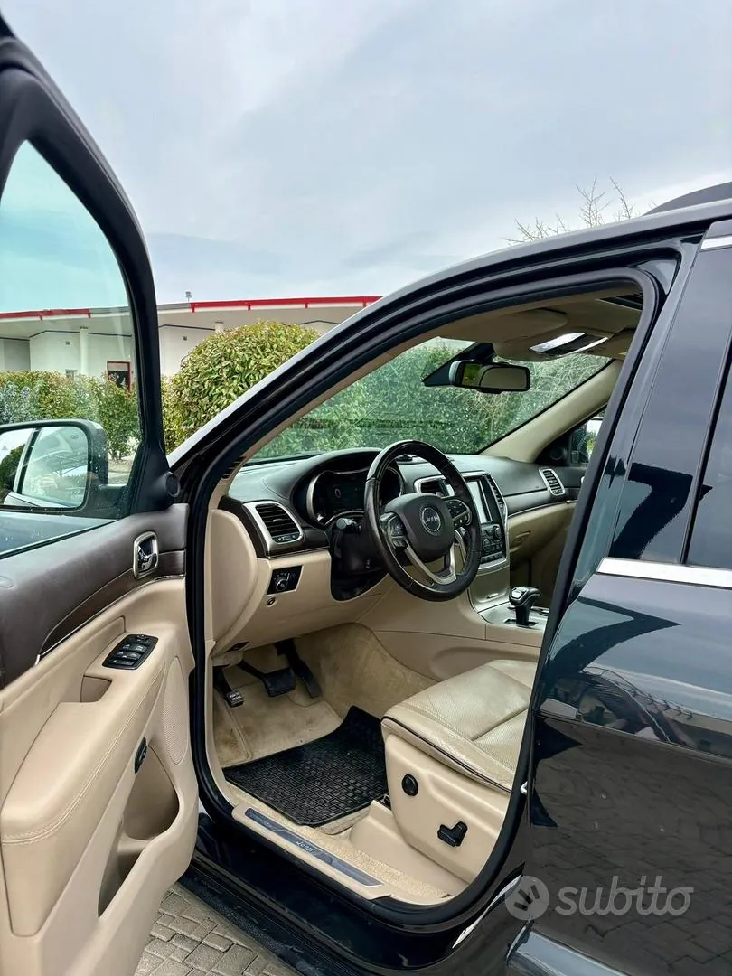 Jeep Grand Cherokee 2015 photo 3