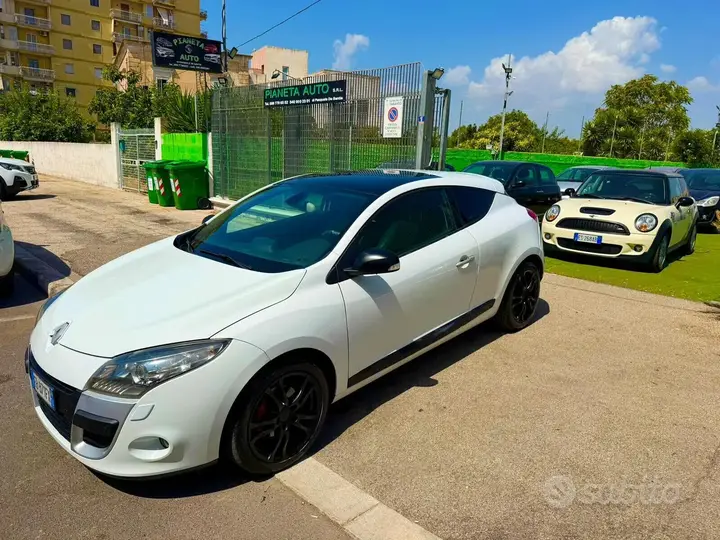 Renault Megane 2010 photo 3