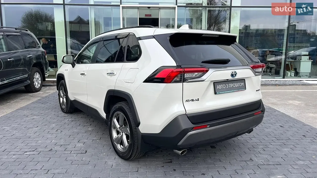 Toyota Rav4 2021 photo 2