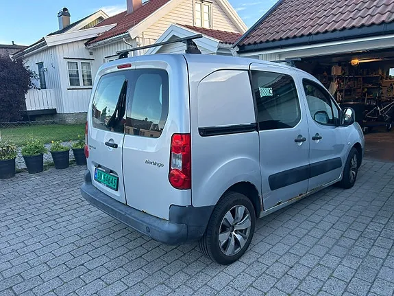 Citroen Berlingo 2011 photo 2