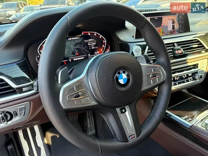 BMW 7 Series 2021 photo 4