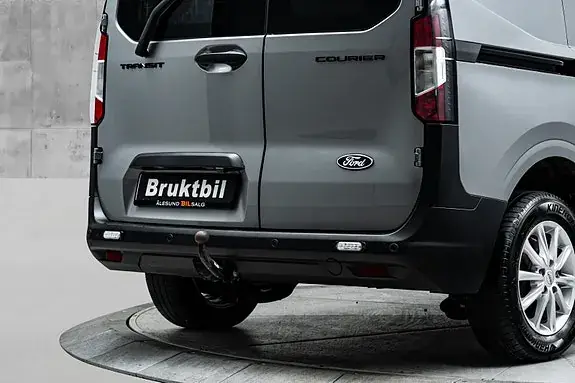 Ford Transit Courier 2025 photo 5
