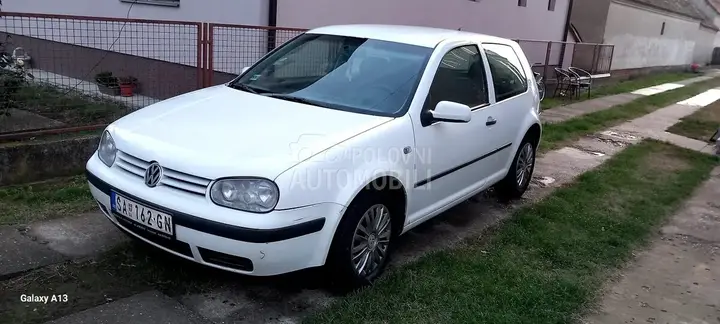 Volkswagen Golf 4