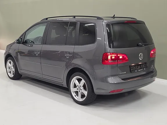 Volkswagen Touran 2012 photo 5