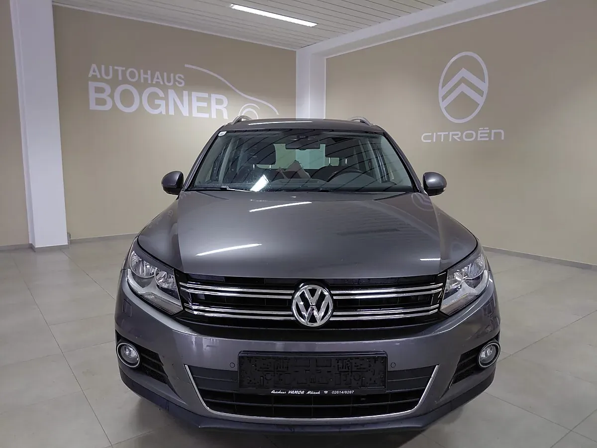 Volkswagen Tiguan 2012 photo 2
