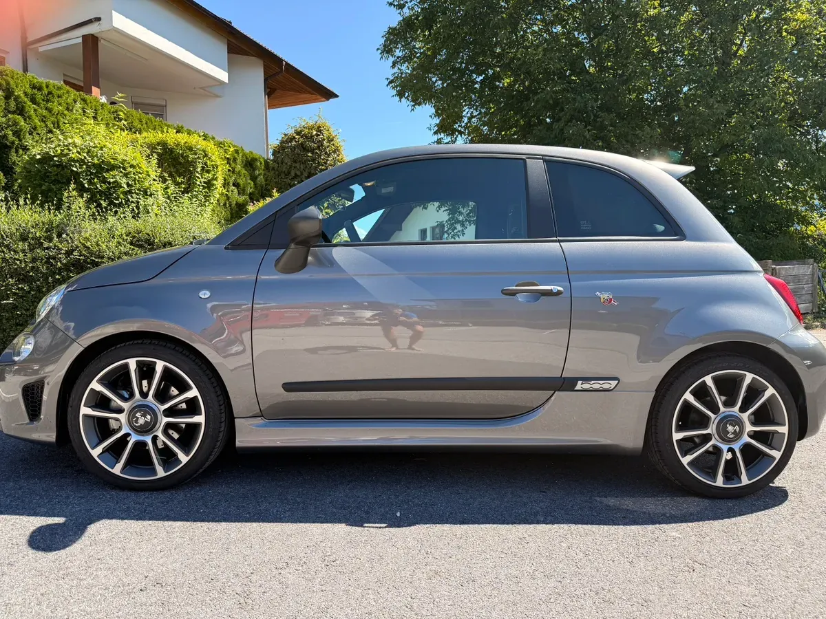 Abarth 500 2023 photo 2