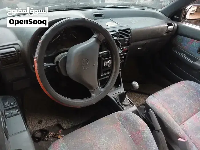 Toyota Starlet 2000 photo 3