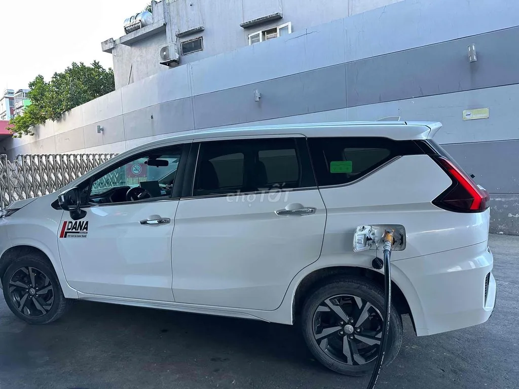 Mitsubishi Xpander 2023 photo 4