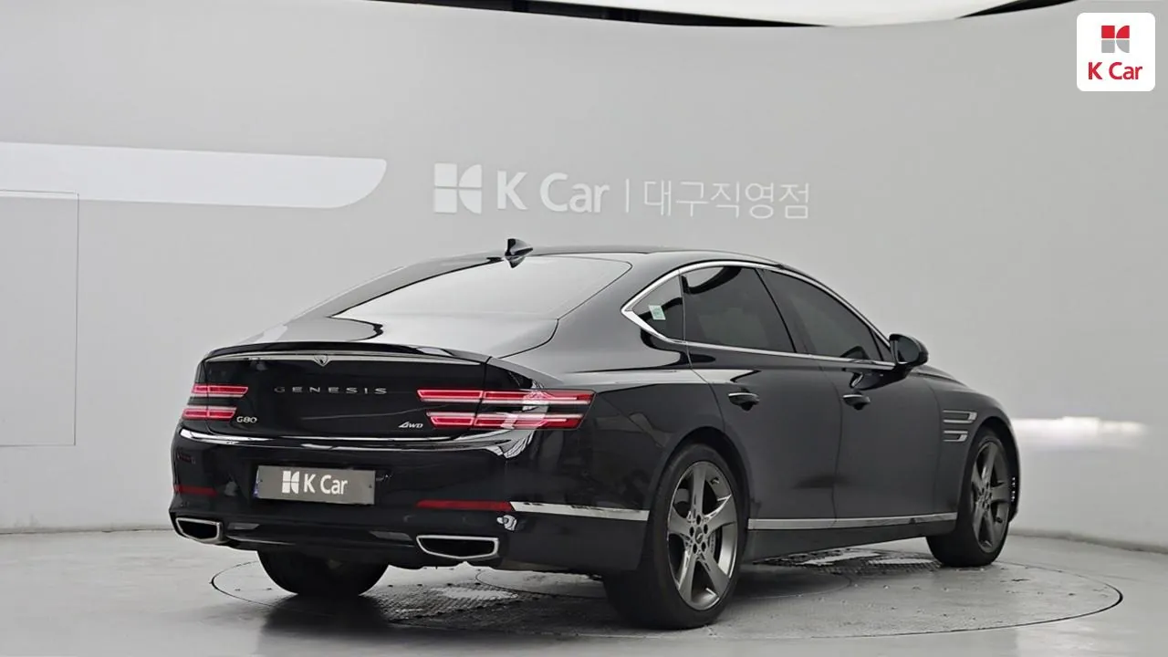 Genesis G80 2023 photo 2