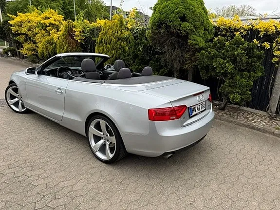 Audi A5 2012 photo 5