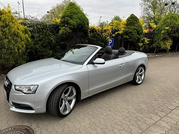 Audi A5 2012 photo 2