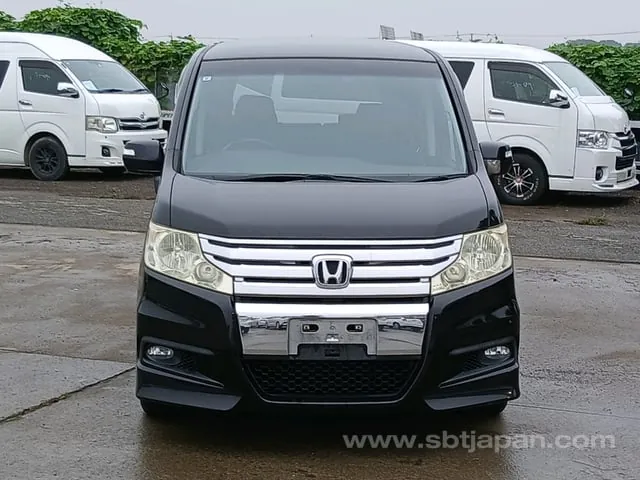 Honda Stepwagon Spada Z 2009 photo 2