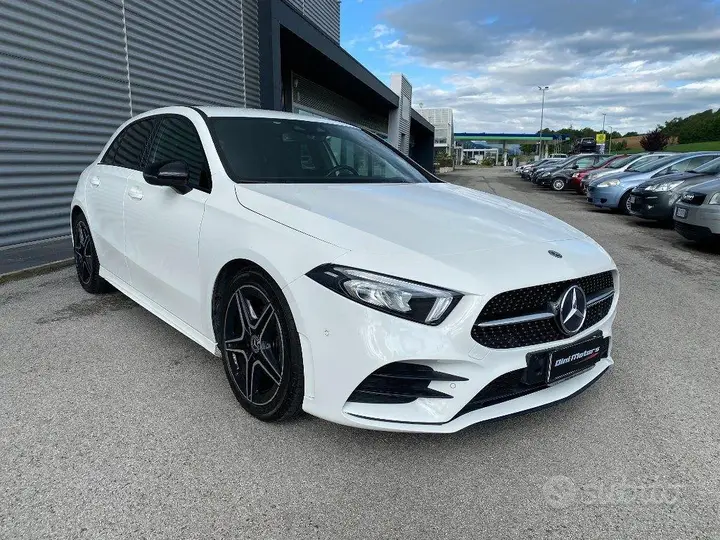 Mercedes-Benz A 180 2018 photo 3