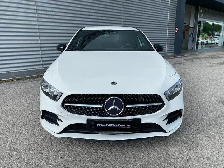 Mercedes-Benz A 180 2018 photo 2