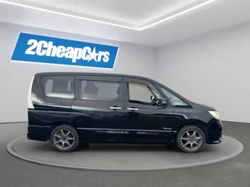 Nissan Serena 2012 photo 5