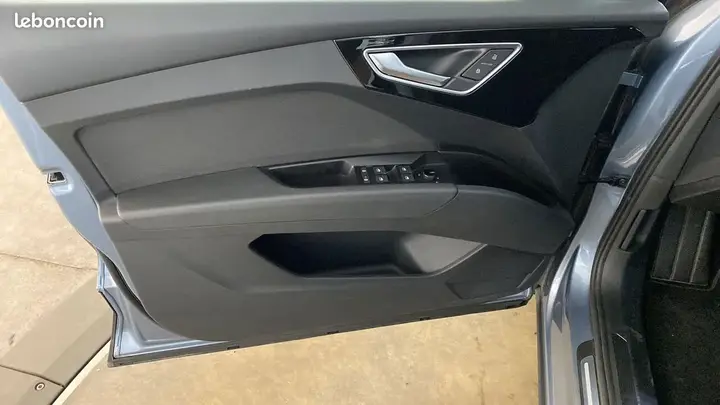 Audi E-Tron 2023 photo 4