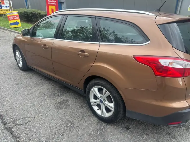 Ford Focus 2014 photo 4