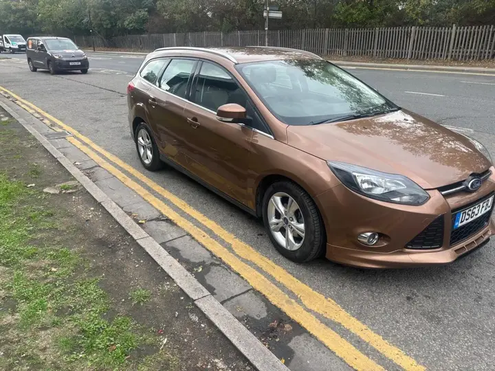 Ford Focus 2014 photo 2