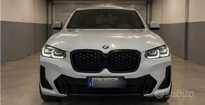 BMW X4 2022 photo 2