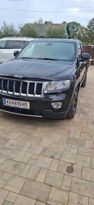 Jeep Grand Cherokee 2011 photo 3