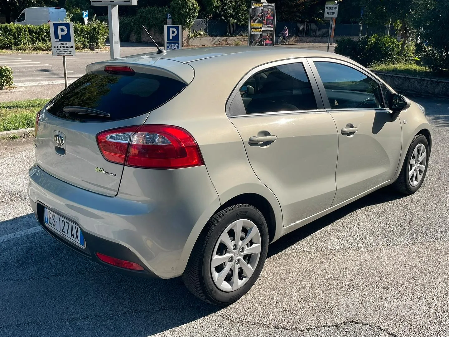 Kia Rio 2013 photo 2