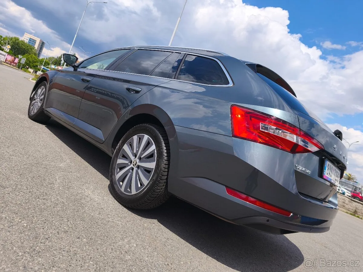 Skoda Superb 2021 photo 5