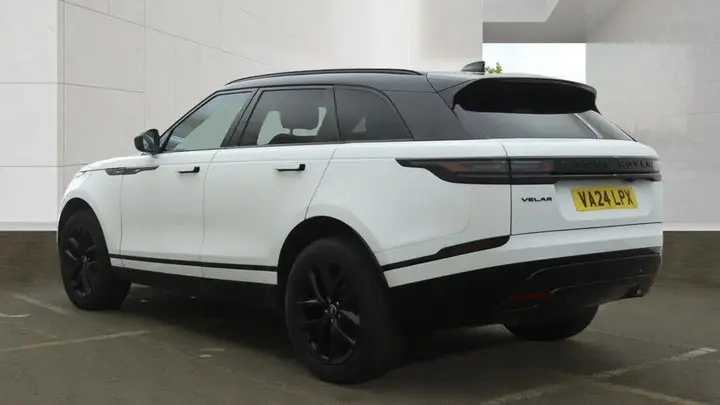Land Rover Range Rover Velar 2024 photo 3