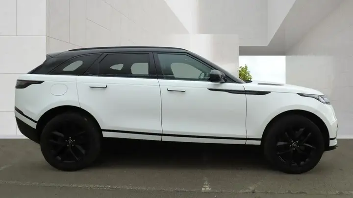 Land Rover Range Rover Velar 2024 photo 5