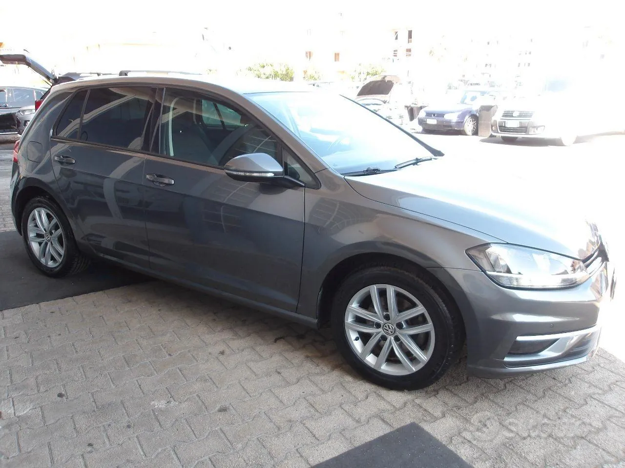 Volkswagen Golf 2018 photo 2