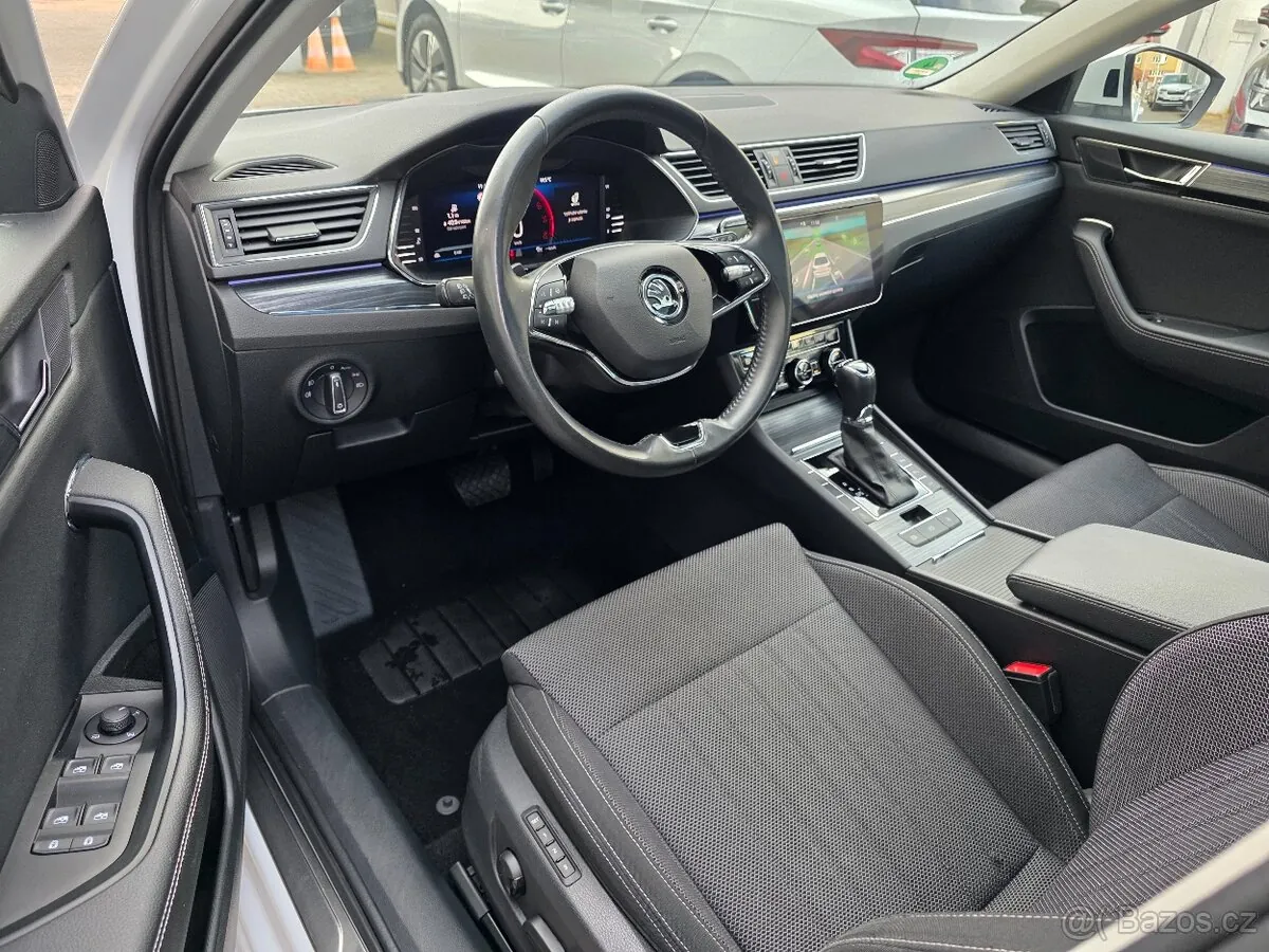 Skoda Superb 2023 photo 5
