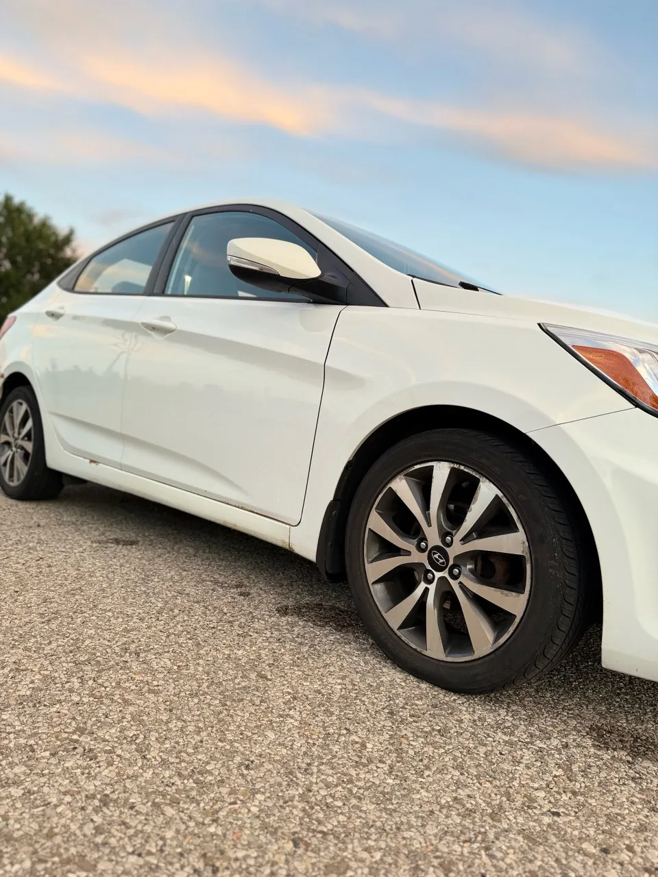 Hyundai Accent 2016 photo 3