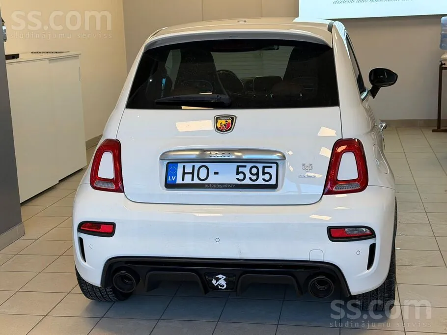 Fiat 500 2019 photo 2