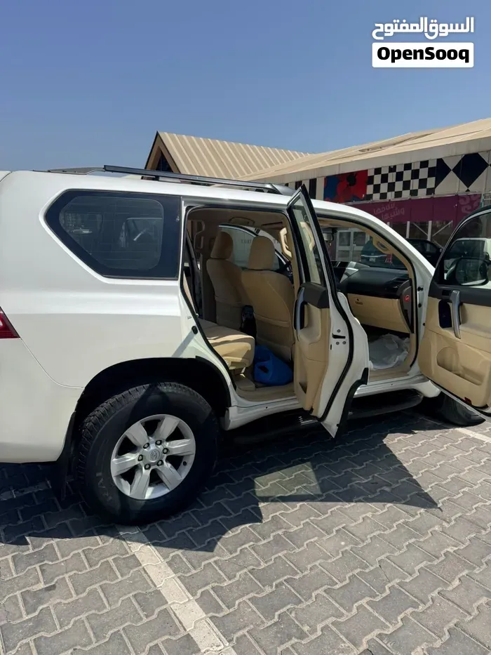 Toyota Prado 2014 photo 2