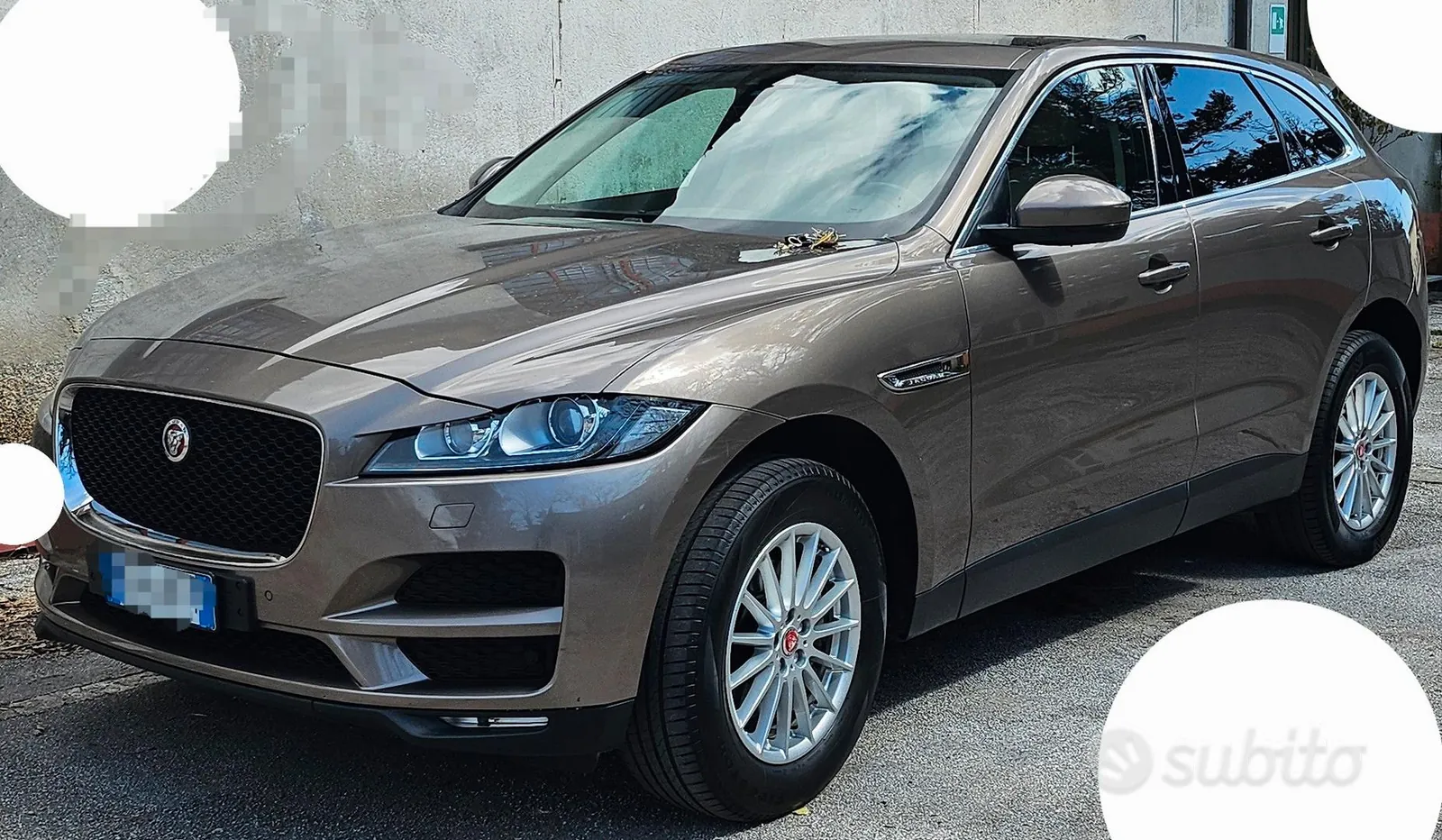 Jaguar F-Pace