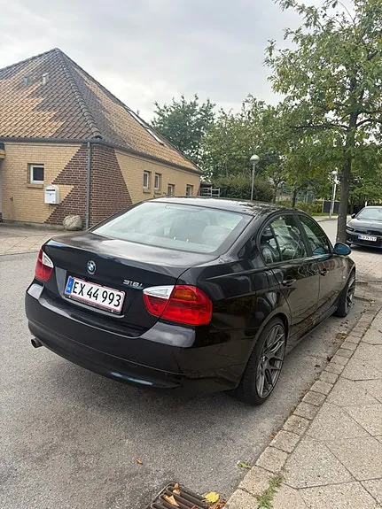 BMW 318I 2006 photo 2