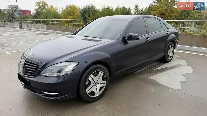 Mercedes-Benz S-Class 2011 photo 2