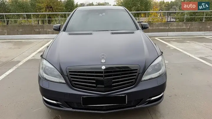 Mercedes-Benz S-Class 2011 photo 5