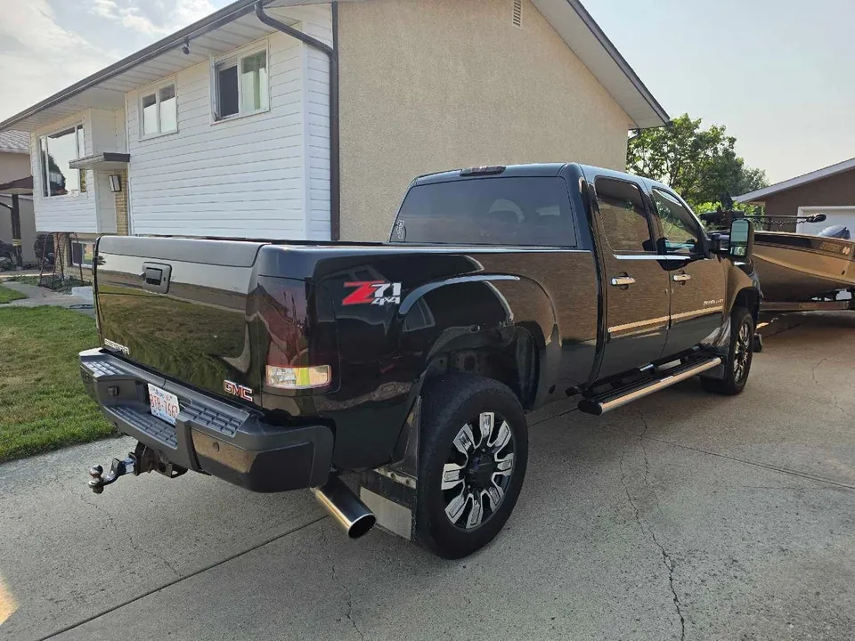 GMC Sierra 2500Hd 2012 photo 3