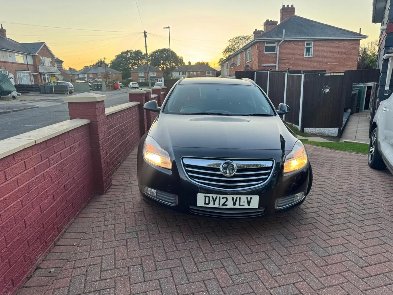 Vauxhall Insignia 2012 photo 3