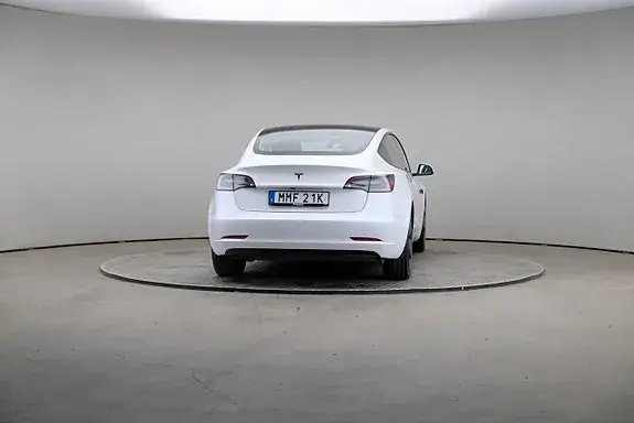 Tesla Model 3 2023 photo 5