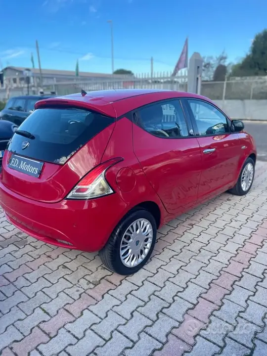 Lancia Ypsilon 2016 photo 4