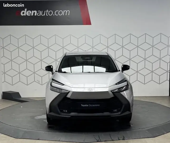 Toyota C-Hr 2025 photo 5