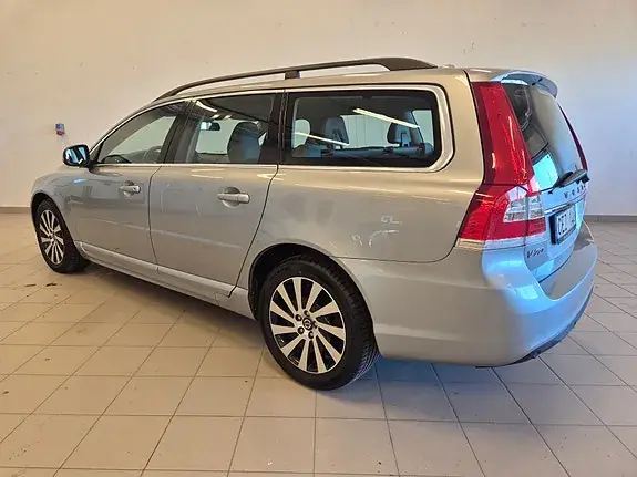 Volvo V70 2014 photo 3