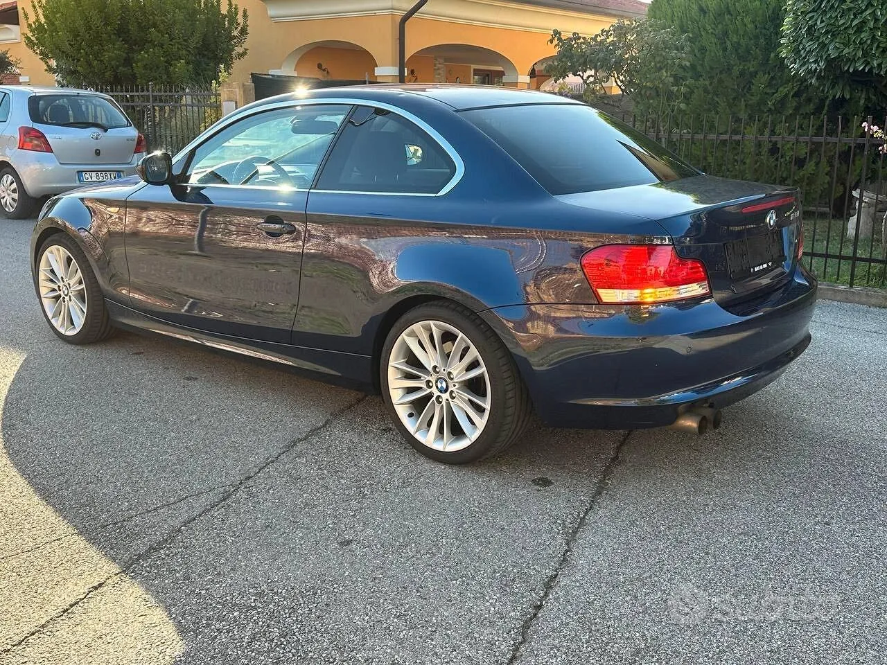 BMW 120I Coupe 2010 photo 4