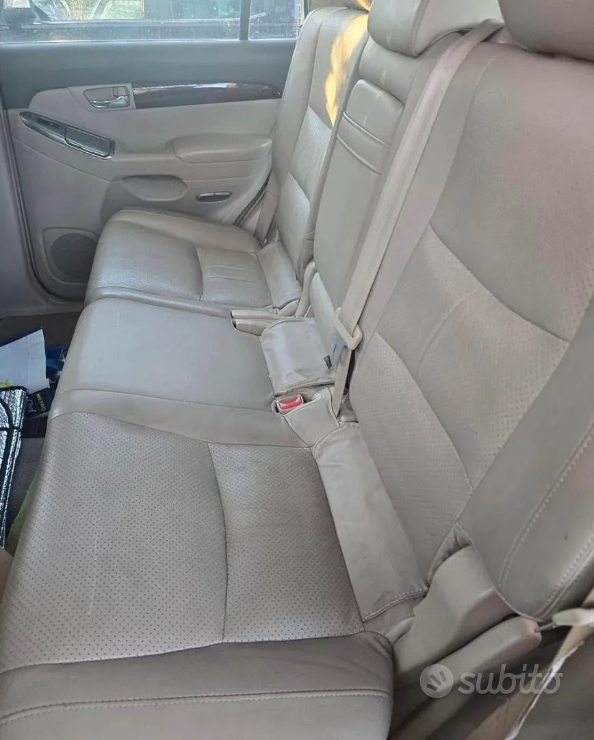 Toyota Land Cruiser 2005 photo 3